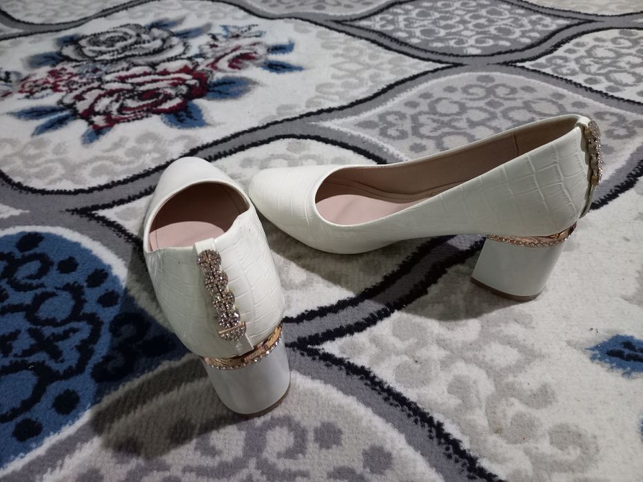 Туфли ,койлак сотилади