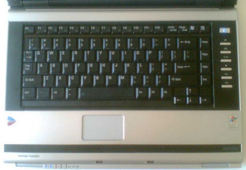 лаптоп Toshiba SATELLITE M70-340