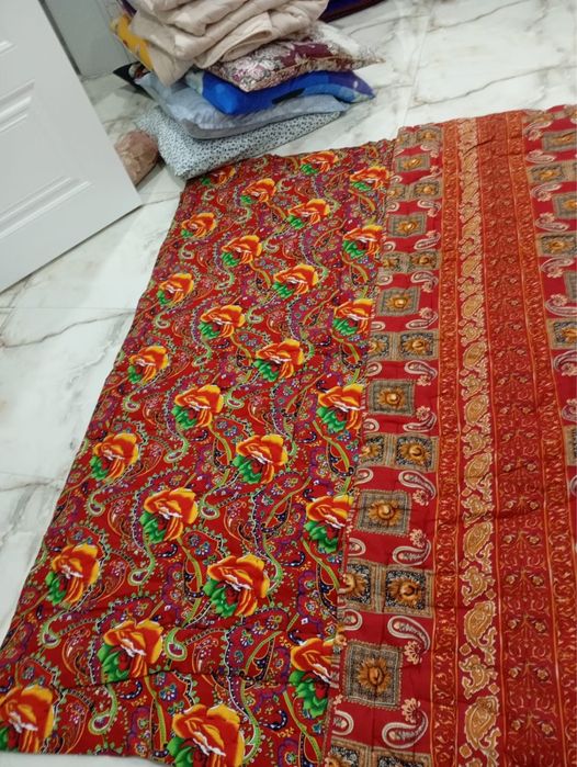 Шерстеные одяло стегонные новые есть 5 шт