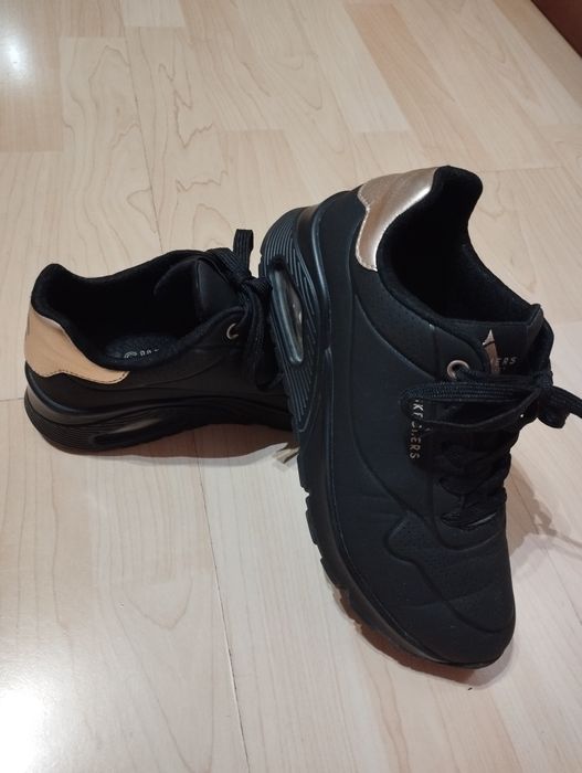 Маратонки Sketchers за момиче