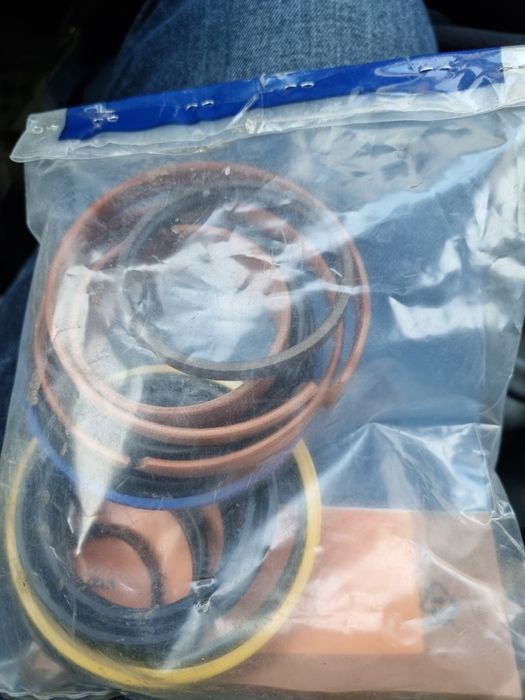 Kit reparatie cilindru volvo bl 61