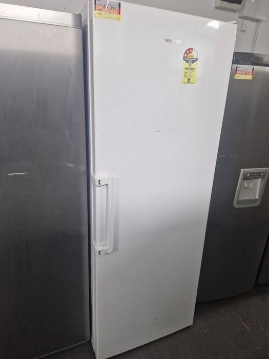 Фризер Vestfros A++ No Frost 380 литра