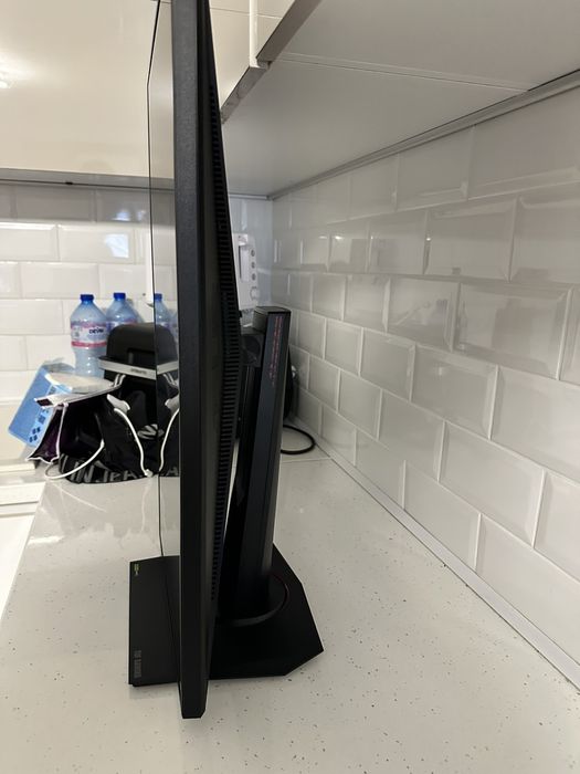 ASUS TUF Gaming VG27AQ – 27″ WQHD / 165Hz / IPS – Отлично състояние