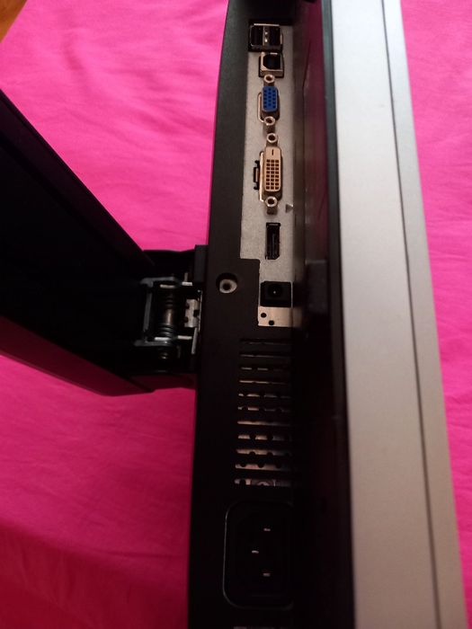 Монитор Dell 23"
