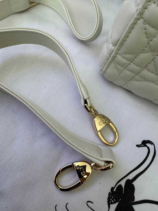 Christian Dior-Чисто оригинална дамска чанта
