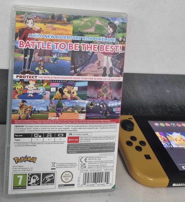 Pokemon Shield - Nintendo Switch