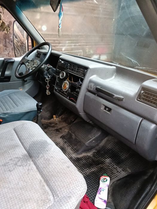 Vând Vw Transporter T4