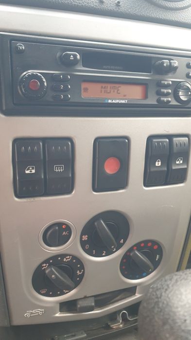 Vând Dacia Logan 1,5 dci an 2008