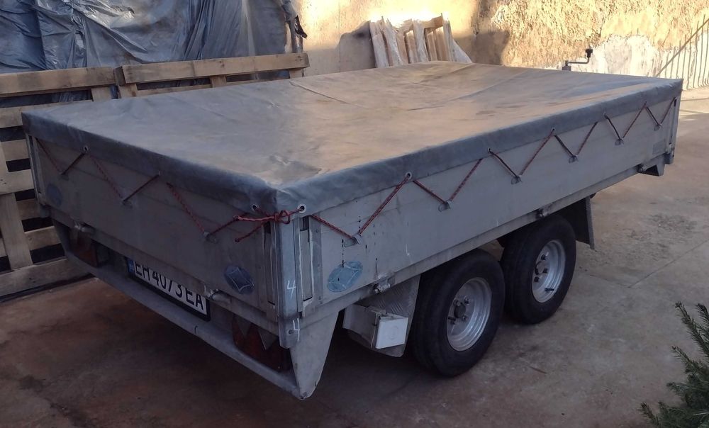 "Schmid PAT 250 UEL" Масивно двуосно ремарке 1300кг