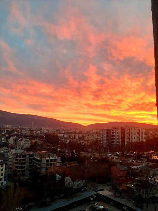 Двустаен ап. под наем в кв. Света Троица