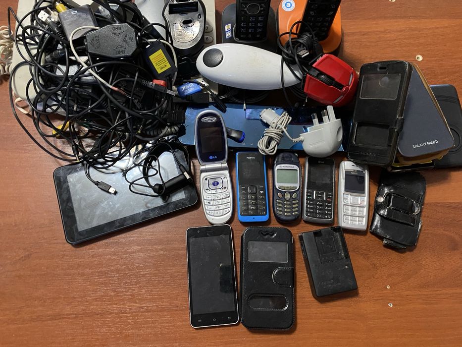 Продам все телефоны