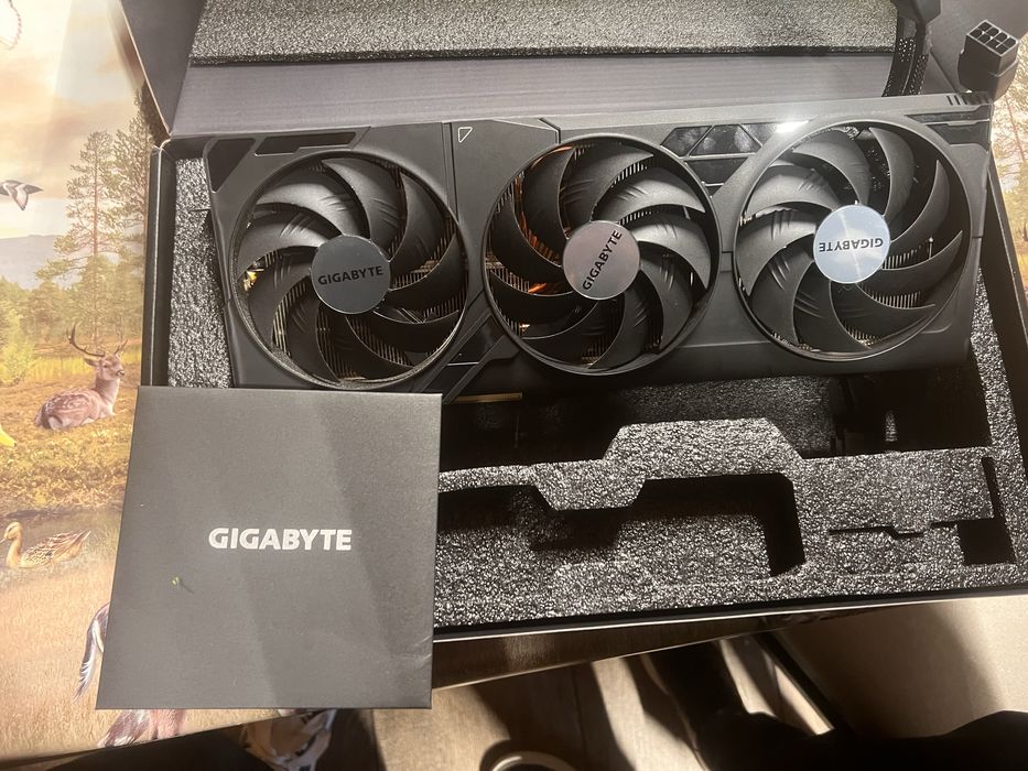 Placa video 4080 super windforce v2 16gb