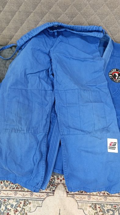 Продам кимано для дзюдо