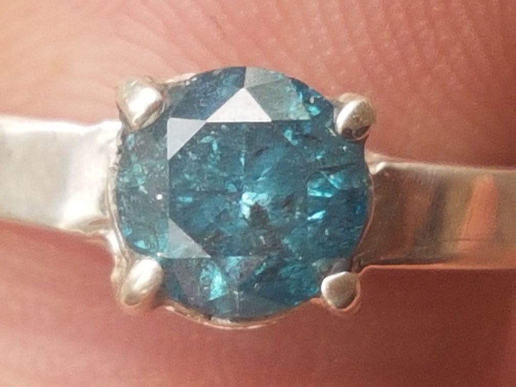Сребърен пръстен със син диамант  1.01 кт. СЕРТИФИКАТ