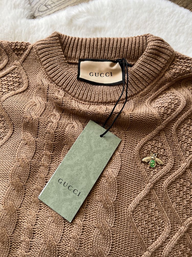 Bluză/Sweater Gucci /Chanel/Louis Vuitton