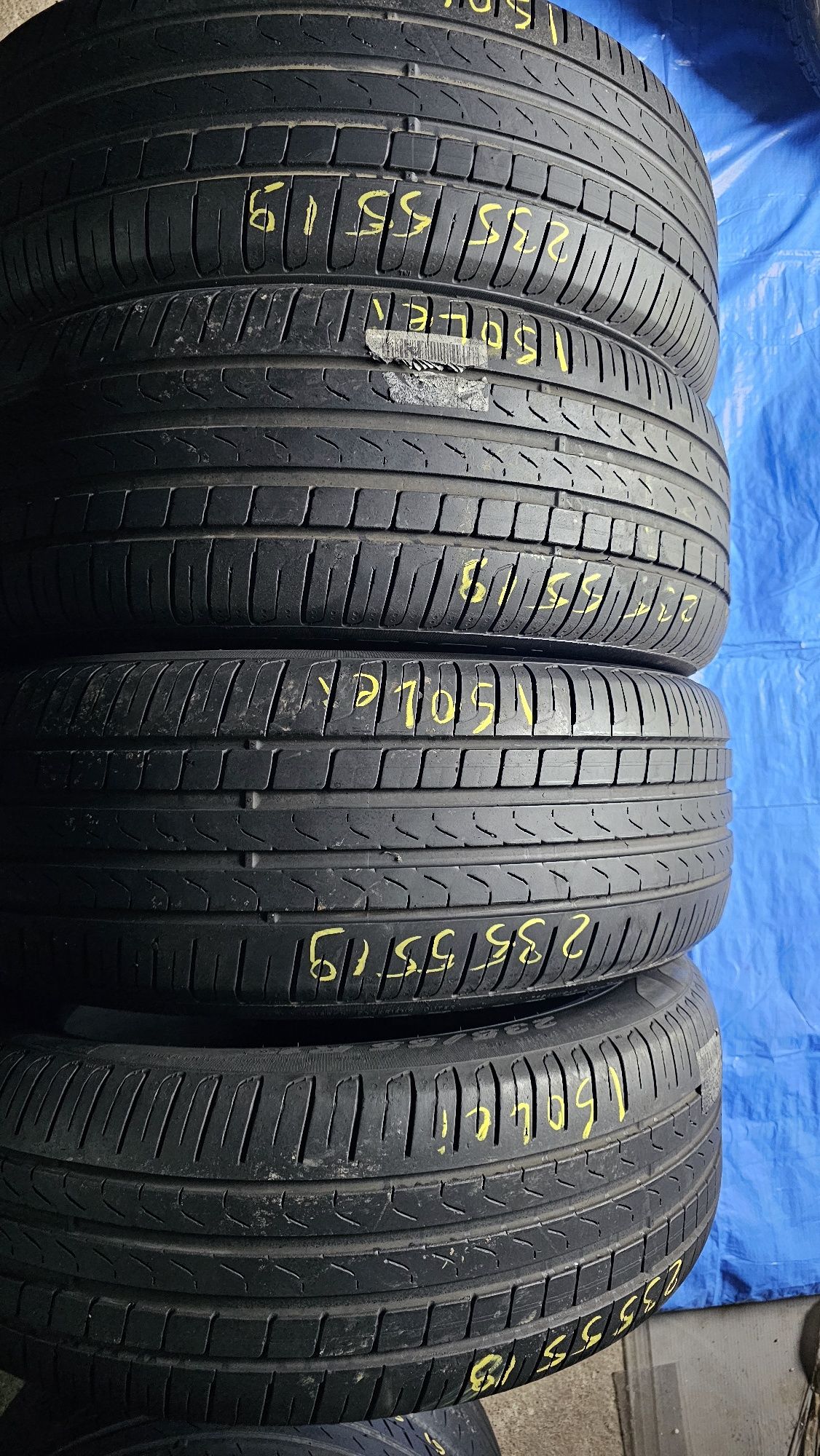 235 55 19 vara pirelli