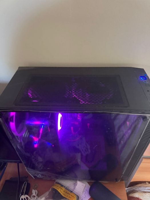 Vand Pc Desktop Impecabil DDR3 i5-3470 + monitor LG VGA impecabile!