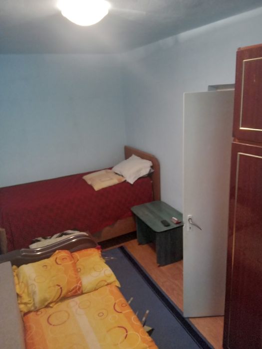 Inchiriez apartament 2 camere chirie