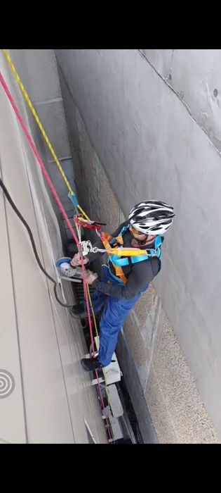 Альпинисты промышленные высотные работы