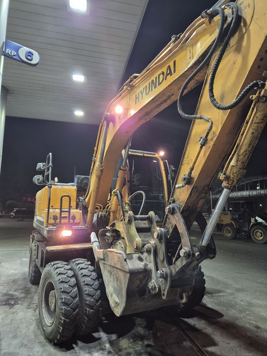 Услуги Эксковатор разработка котлован снос зданий помещений