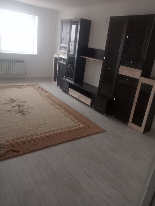 Сдам 2х комнатную квартиру 120 000 + ком услуги