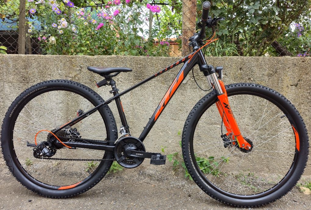 KTM 29 цола S размер рамка 3х8 скорости Отлично състояние