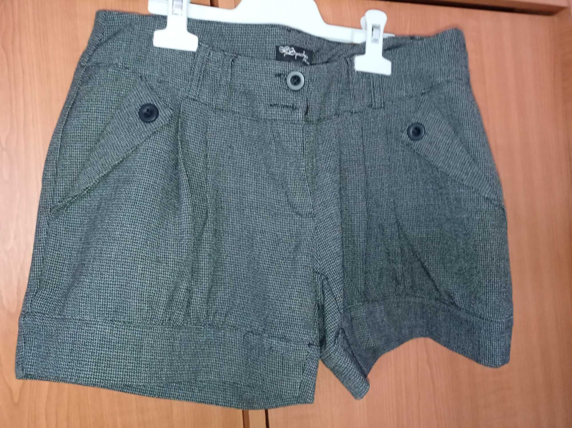 Pantaloni scurti eleganti de dama Specchio masura M