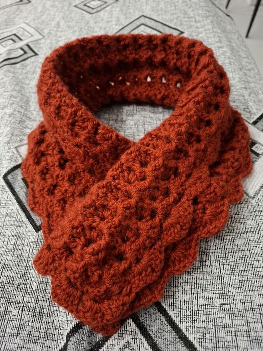 Шарфик на шею, на пуговицах