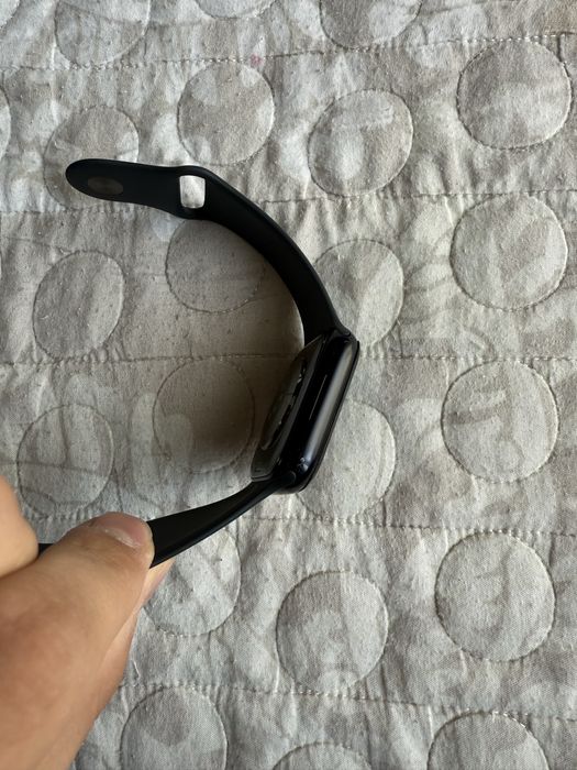 Iwatch 8 45 mm sotiladi