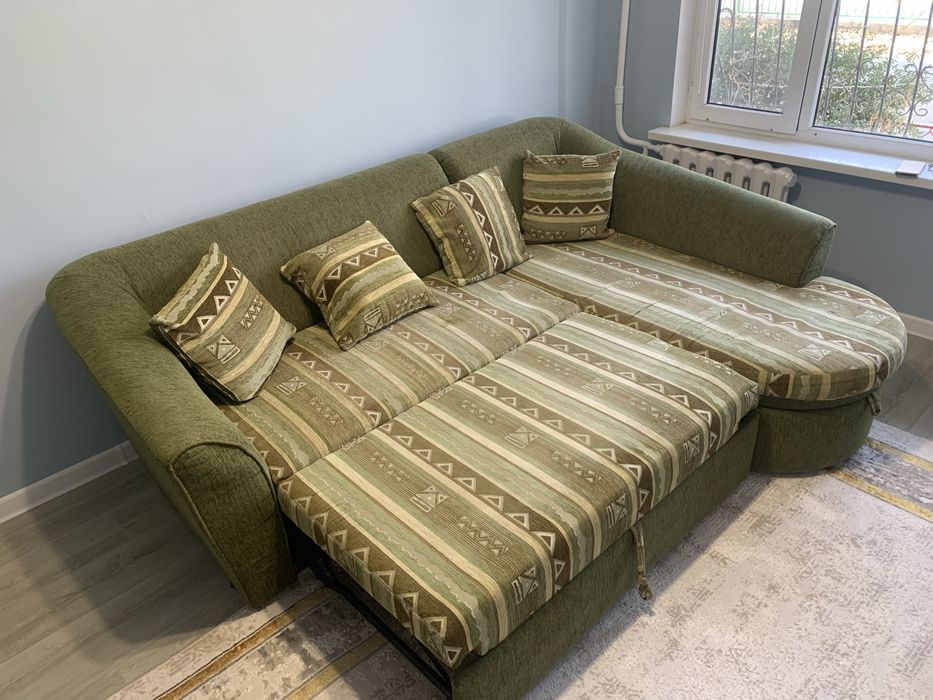 Продается Б/У диван