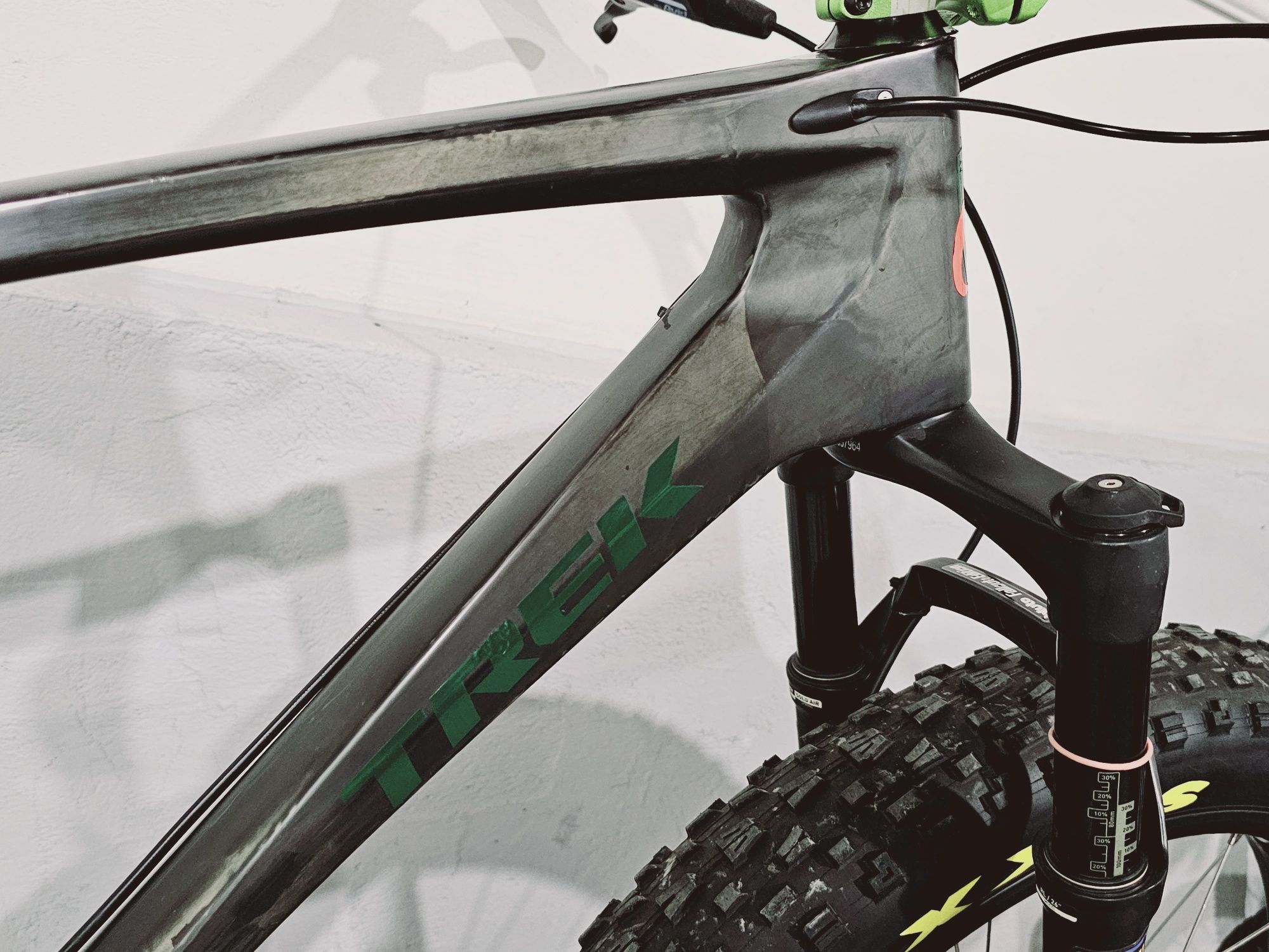 Fat Bike TREK cadru carbon , 26x4.0,rockshox aer,frane hidraulice avid