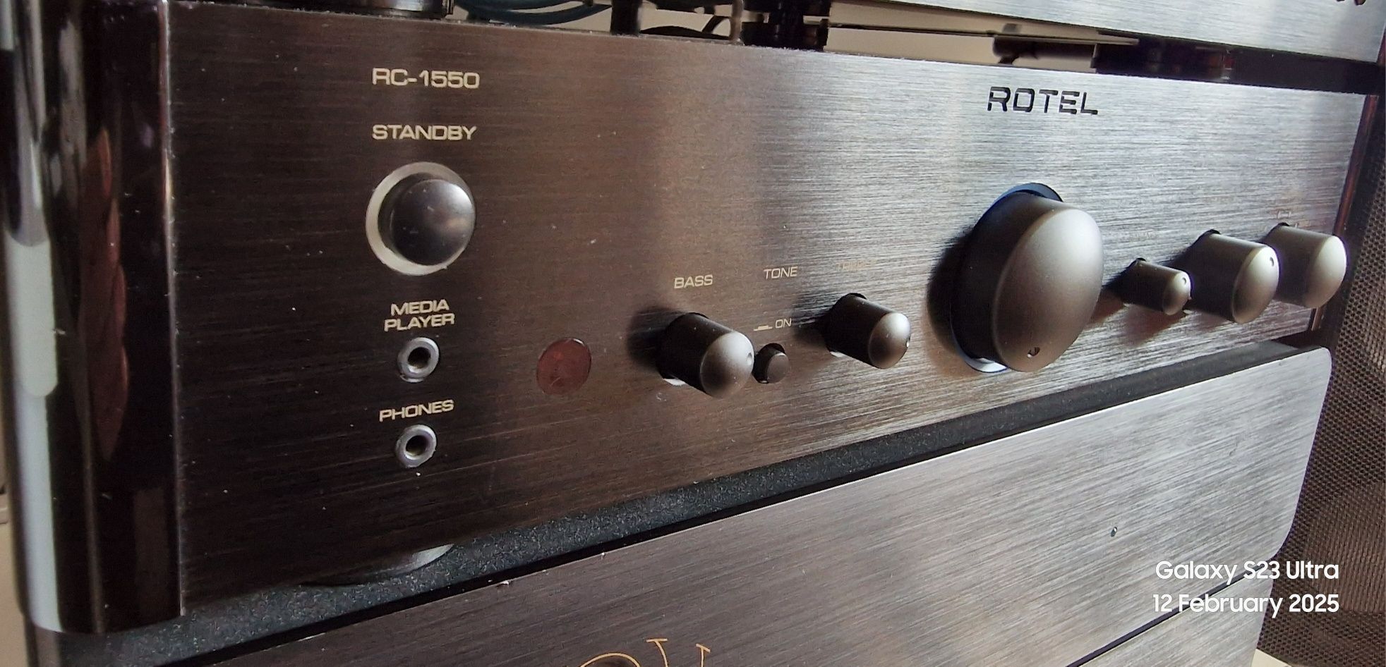 Предусилвател Rotel RC-1550