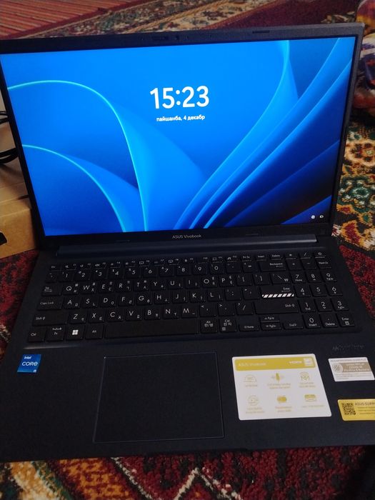 ASUS Vivobook 15