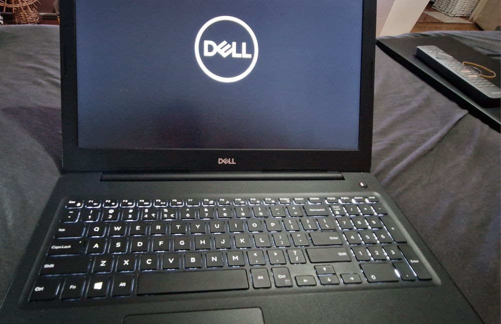 Dell Latitude 3590 i7 Gen 8 / SSD M.2 SATA 256 gb / 16 gb RAM / Full H