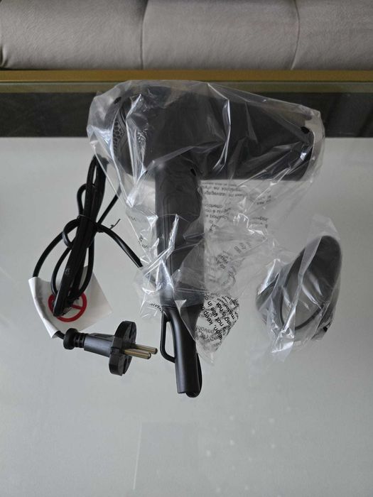 Uscator de par Rowenta Nomad, 2200W, 3 trepte temperatura, 2 viteze