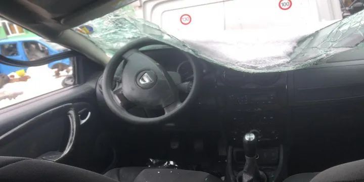 Dezmembrez Dacia Duster 2011 motor 1.5dci 66kw 90cp cod motor  k9k 892 cutie manuala 5 trepte