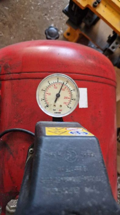 Машини за производство на PVC и AL дограма на 50% от цената