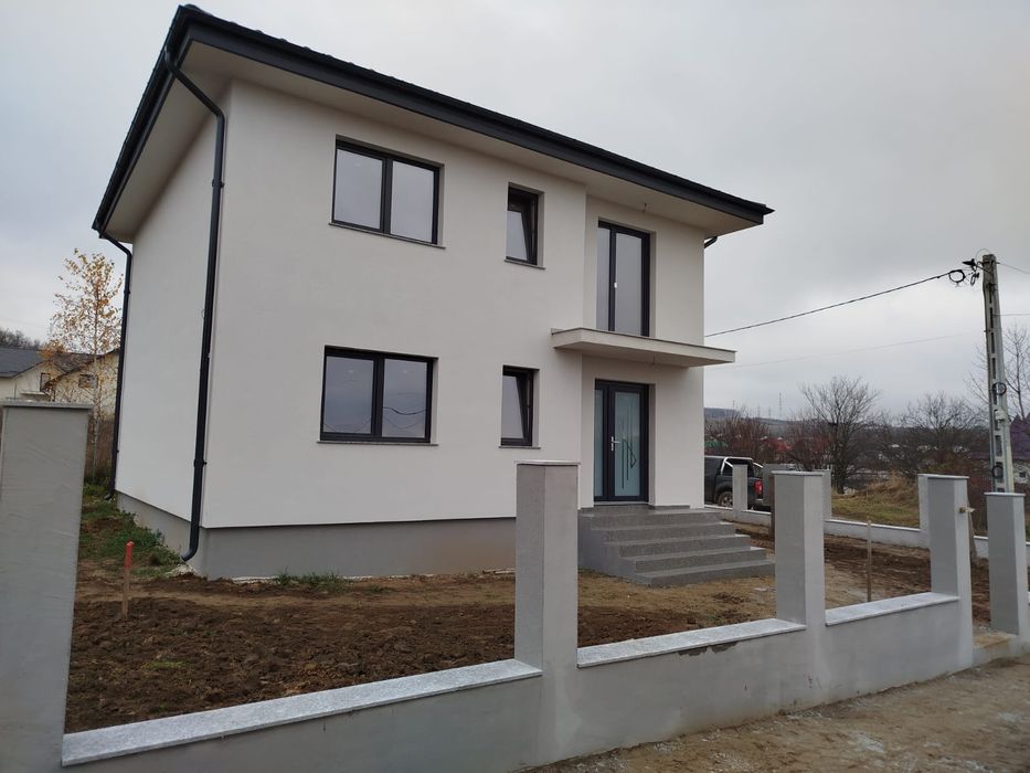 Vând casă la cheie în Burdujeni