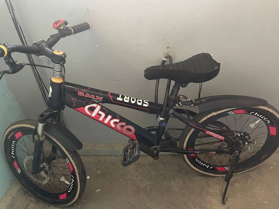 Velosiped azgina tutilgan