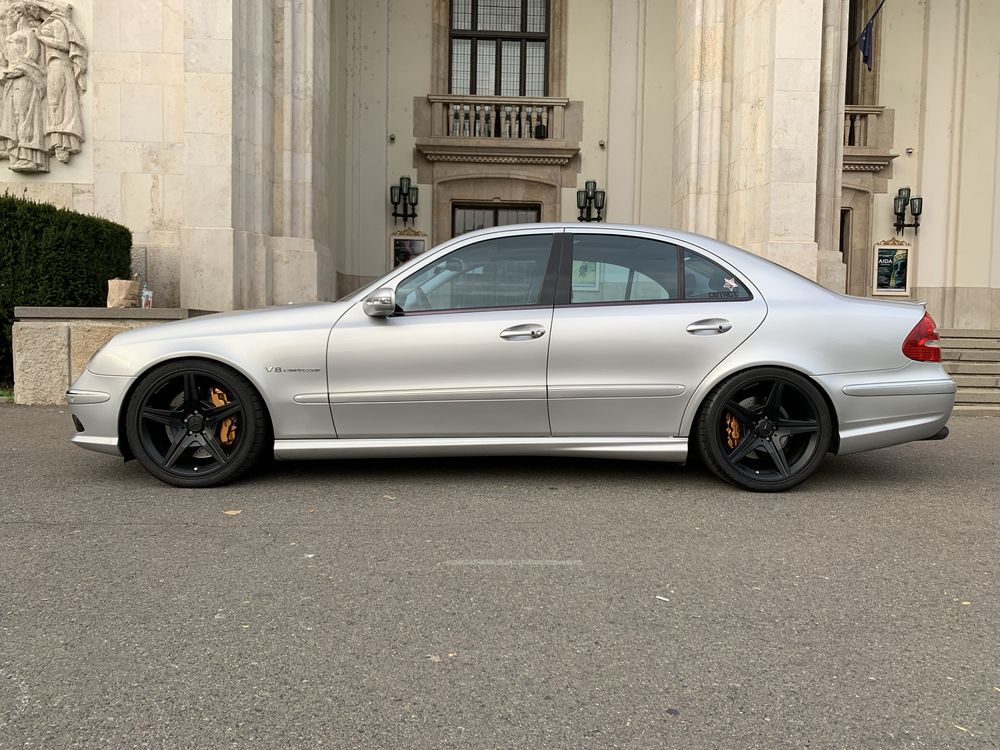 Mercedes Benz E55 AMG