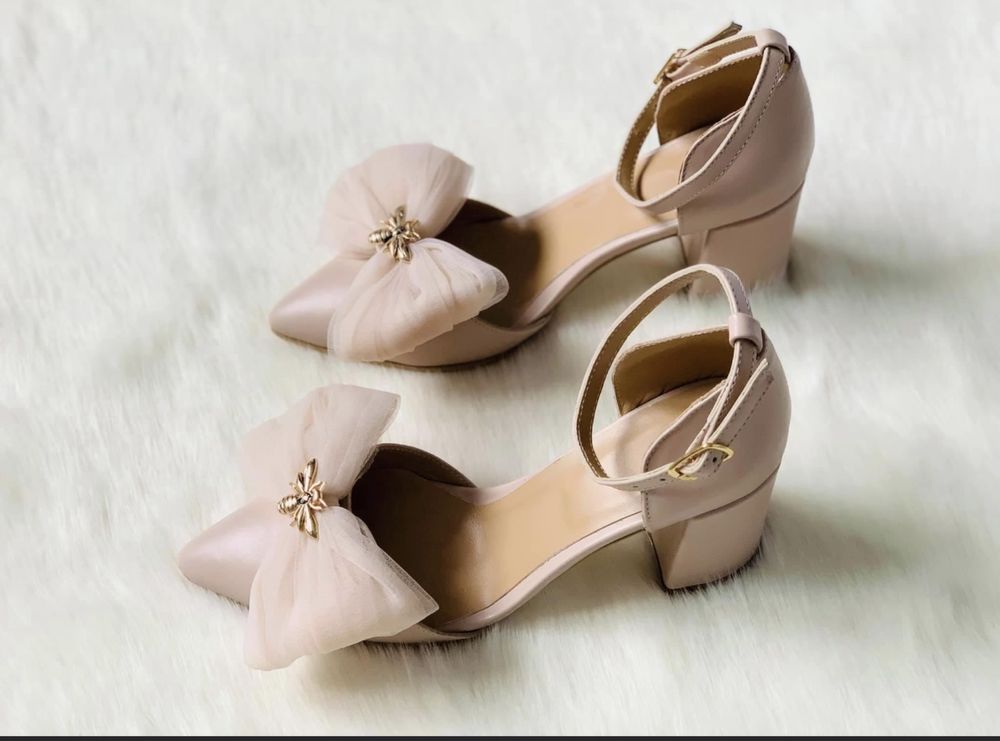 Pantofi piele model deosebit