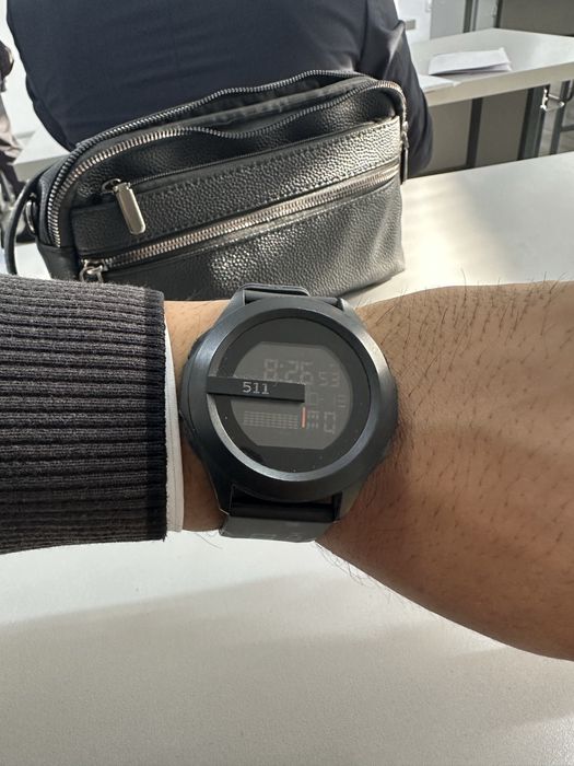 511 sport watch zudlik bilan sotiladi