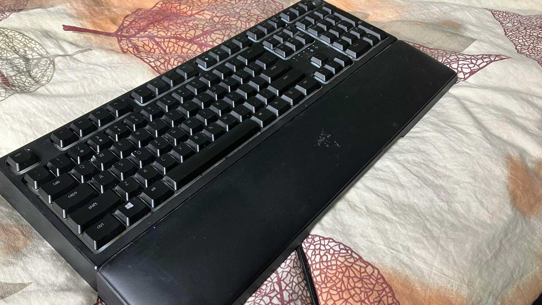 Клавиатура Razer Ornata v2 черна