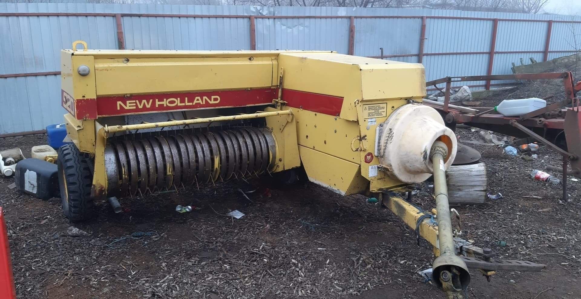 Presa New holland 920