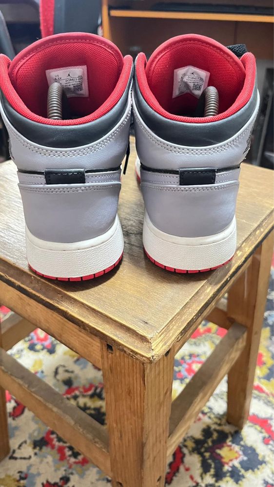 Adidasi Air Jordan 39