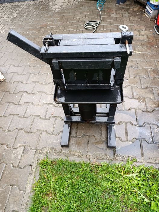 Presa brichete rumeguș