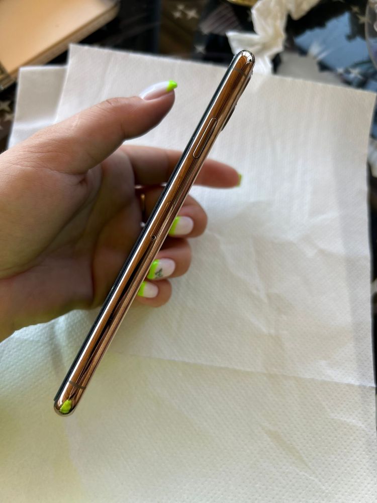 Vand iphone 11 Pro Max Gold