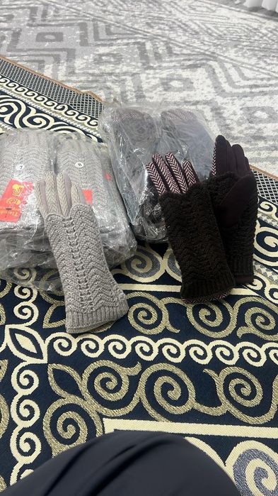 Зимние перчатки мужские и женские