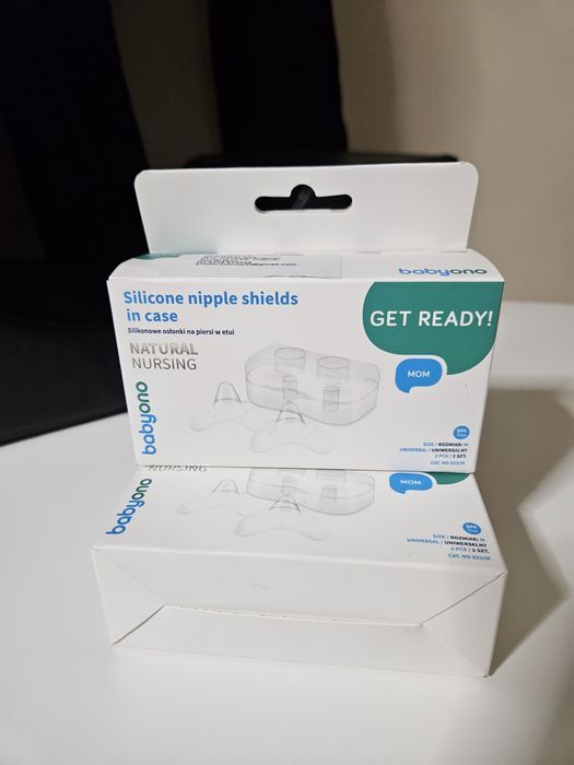 2 seturi Protectii din silicon pentru sani .