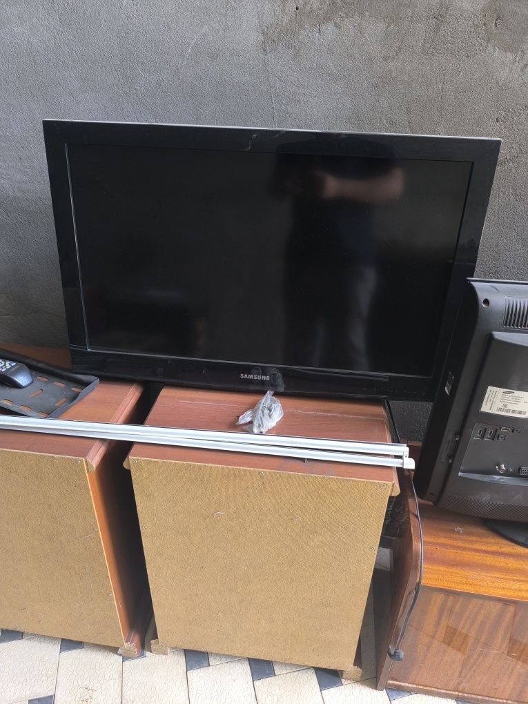 Samsung tv 32tali sotiladi